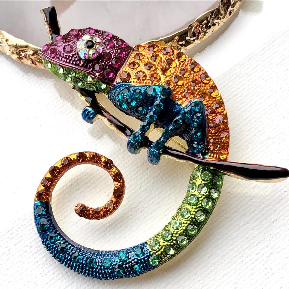 Rhinestone Chameleon Brooch: Vintage Style Lizard Pin or Pendant